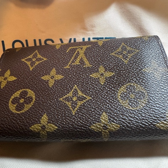 Louis Vuitton Brown Monogram Wallet - Picture 10 of 11
